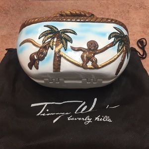 Timmy woods tropical monkey purse